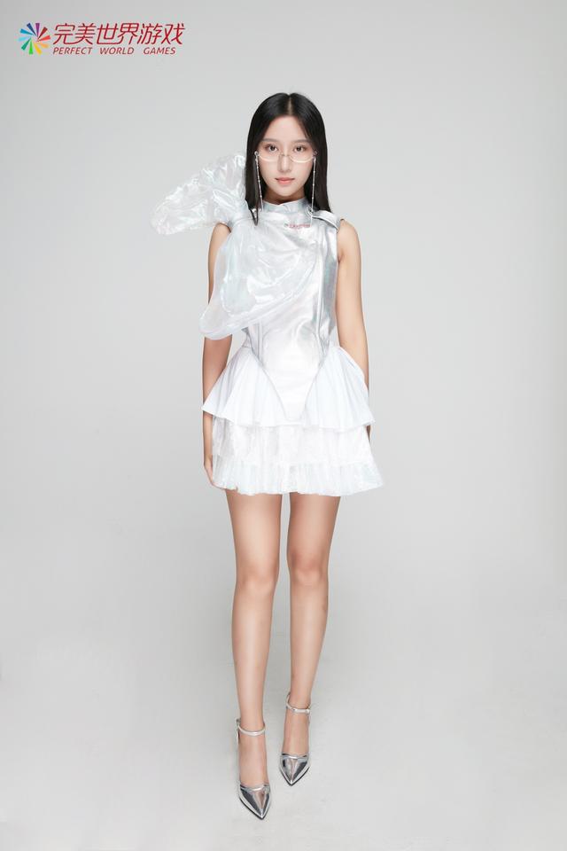“就享不一样”  完美世界展台模特、Showgirl带你走进不一样的ChinaJoy