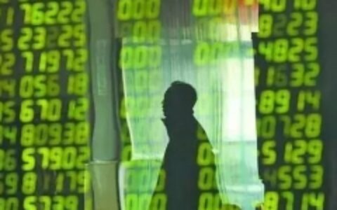 观察 | 手游大盘8成已被上市公司控场：股价暴跌、董事长日子却不太好过