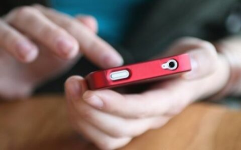 手游潜规则：换个皮来赚点快钱