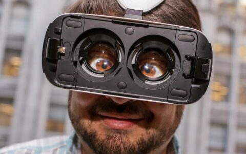 小岛秀夫渴望开发VR恐怖游戏，称VR仍有一些硬伤需要完善