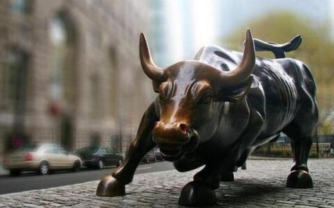 少拿国外说事，美术总监就是要从美术大牛中挑！