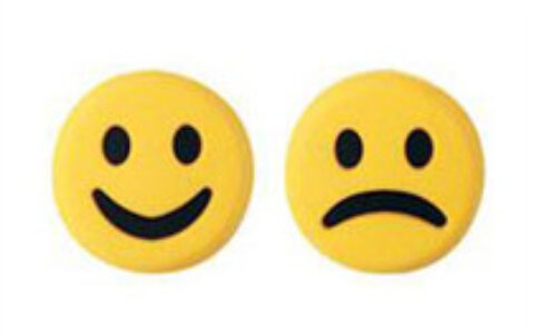 【茶馆日报】同样是退市，陌陌和盛大游戏两者画风迥异