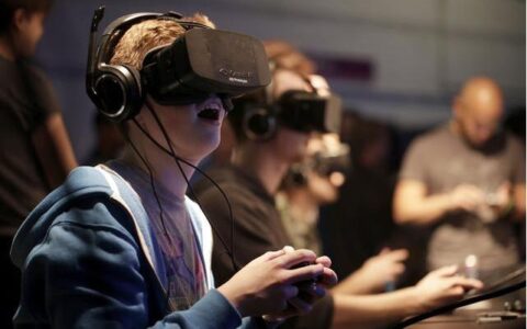 【茶馆日报】HTC确认在国内开VR网吧：只面向成人开放