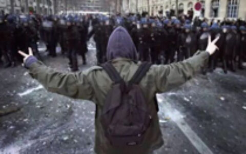 胆大包天！他竟然要告广电总局，还4个小时就众筹了3万元诉讼费