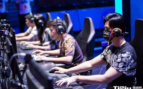 【茶馆日报】中国力压美国登顶世界电竞收入榜 选手少4倍奖金收入却多12％