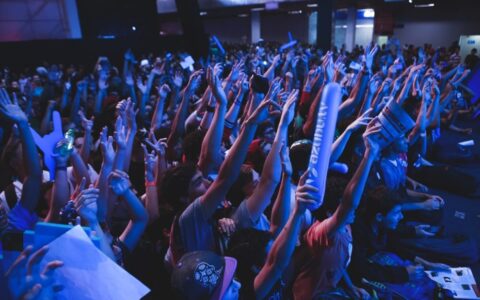 2017手游业界五大趋势：直播市场蕴育商机