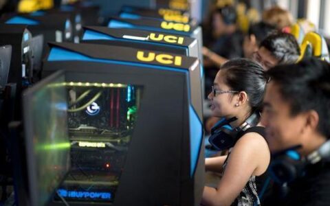 美国大学开设守望先锋奖学金 玩游戏可以减免学费？