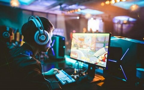 风口上的电竞小镇：如何做出特色和找到盈利点是难题