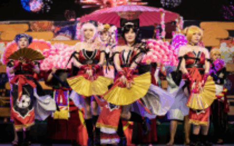 Cosplay冰雪嘉年华惊喜来袭！快来体验动漫商城里的破次元狂欢之旅！