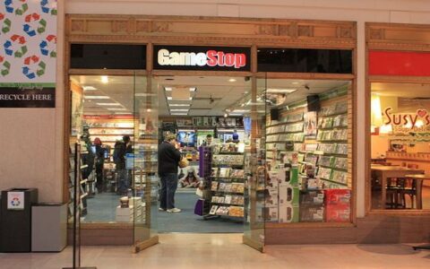 GameStop计划退出北欧市场，关闭更多商店以降低成本