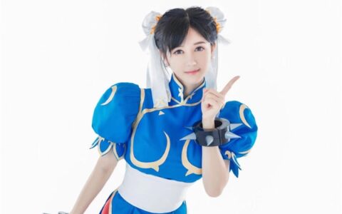 流鼻血皆因《街霸：对决》?宅男女神的召唤更刺激