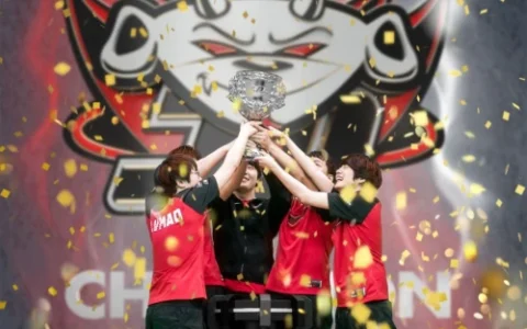 深化电竞商业化建设，JDG战队与英特尔达成冠名合作