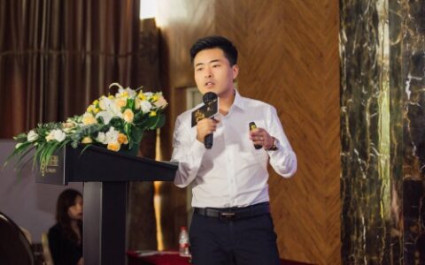 第一年，众星孵化平台企明星计划传递了哪些信息？