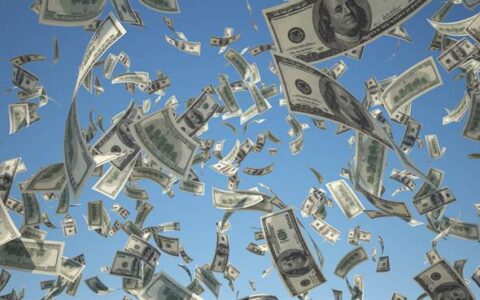 腾讯又“撒钱”了！奖励员工441万股，人均超8万港元