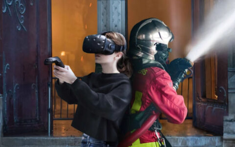 育碧即将推出一款巴黎圣母院题材的VR游戏，采用密室逃脱玩法