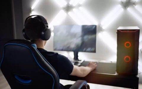 古琴对变脸？丹青战舞狮？真人对战三消手游宝石大乱斗来了！