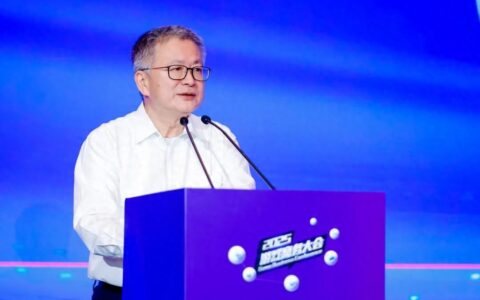 中国音数协常务副理事长兼秘书长敖然在2025年度游戏商务大会致辞