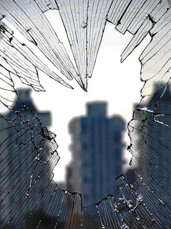 大厂离职后一个人做独游七年，45岁他终于找到自己的“桃花源”