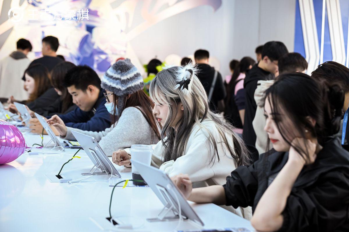 全新玩法亮相周年庆,万象棋要做能让王者玩家玩到老的策略爽游