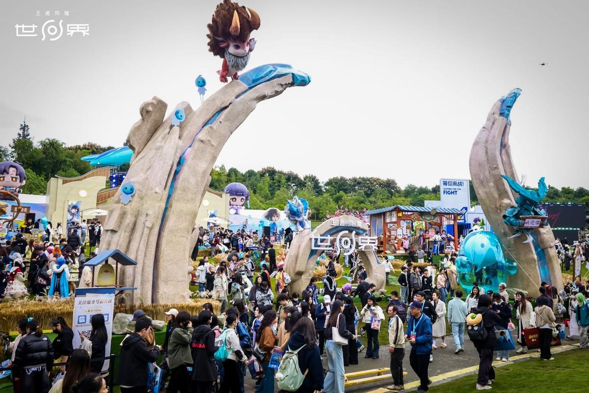 王者荣耀十周年重磅官宣,IP新游《王者荣耀世界》2026年春天与玩家见面