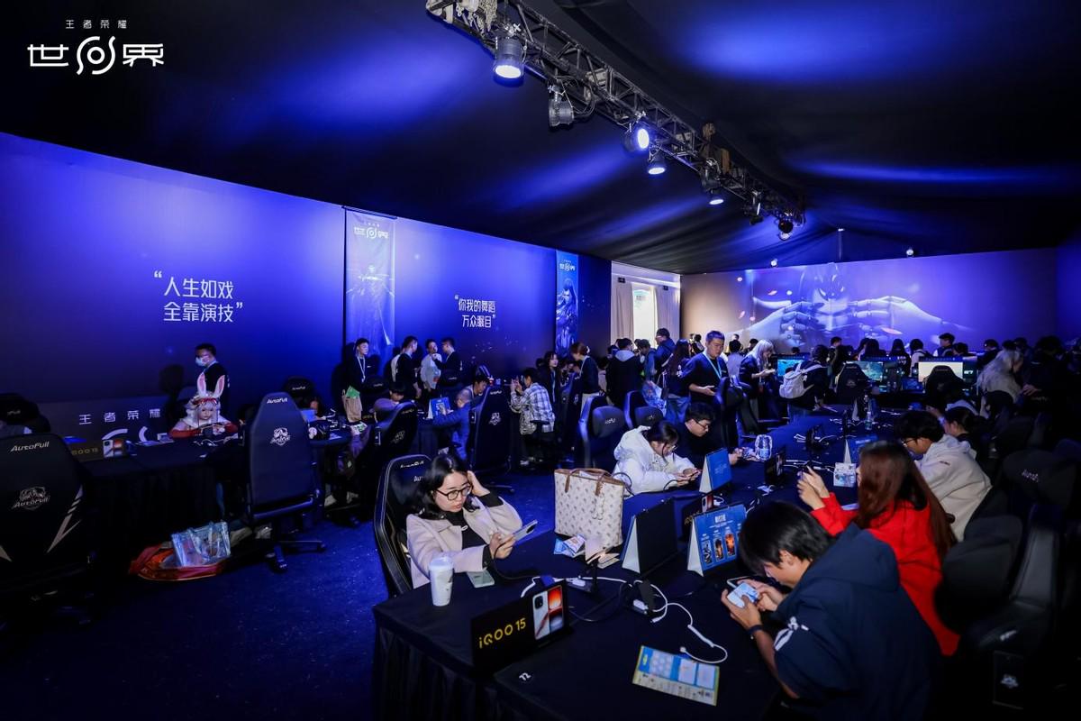 王者荣耀十周年重磅官宣,IP新游《王者荣耀世界》2026年春天与玩家见面