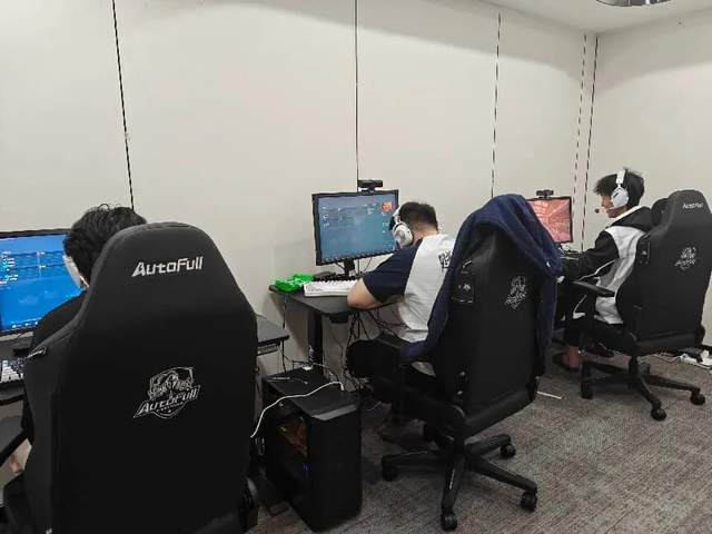 今年最赚钱的游戏，带富大批人