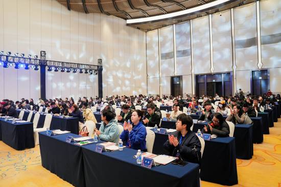 第二届传媒科技动漫游戏博览会开幕式暨数字内容产业峰会在四川成都举办