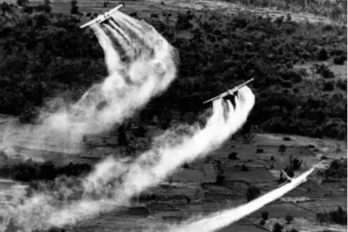 讲武堂：不是？蔡徐坤带着气象武器加入了《PUBG》？