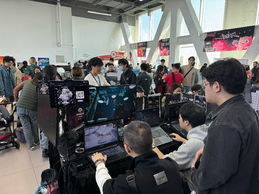 在“搞钱之都”追梦的人们