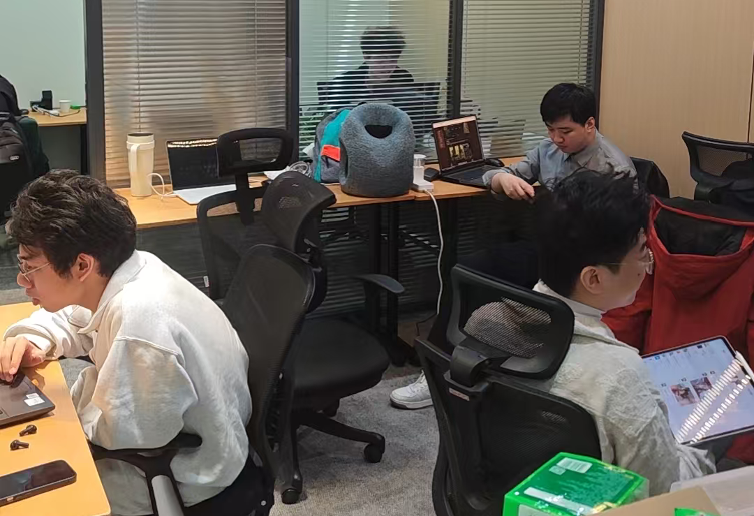 北大毕业、离职腾讯，这群人做的三国 AI 游戏凭什么爆火？