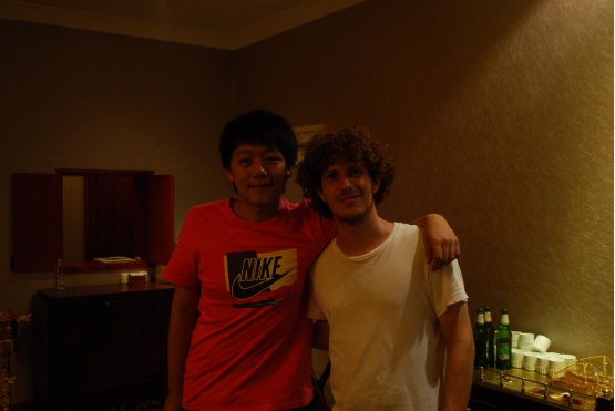 胡里奥结交的中国小伙