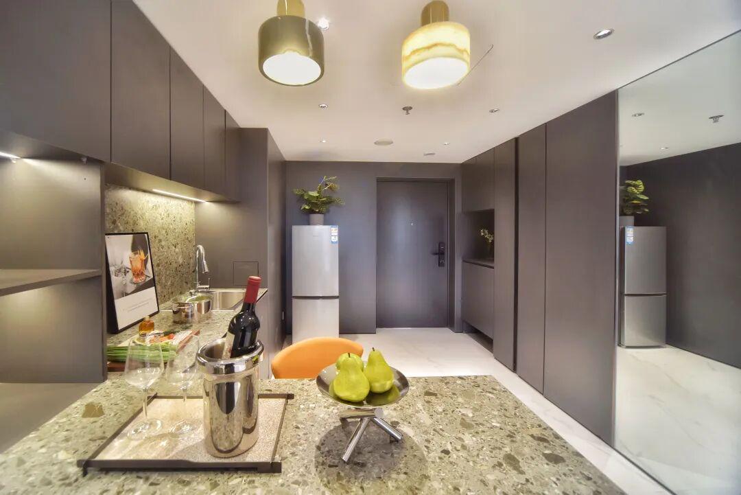 曾经的钢铁巨兽,已成为电竞游戏孵化的应许之地