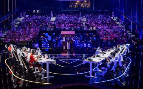 20支战队，两千万奖金，AoV与HoK同台EWC，《王者荣耀》打开了全球移动电竞的想象力