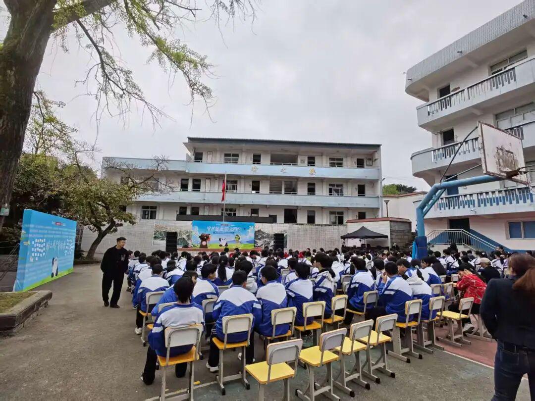 流水突破几十亿,他们是游戏行业中的“另类”