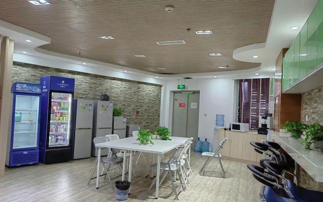 Chengdu Tianfu 5th Street: A Fully Equipped Co-working Space and a Fertile Ground for Game Teams | Youcha Club · Incubator
