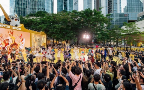 金铲铲五周年：还在为玩家制造"启动"的理由