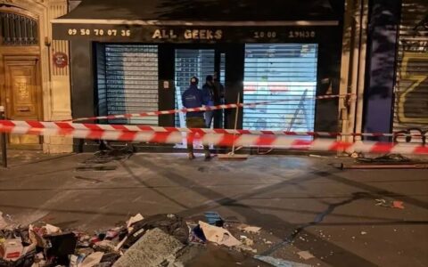 专访法国被抢游戏店主：我们打算联合起诉相关部门